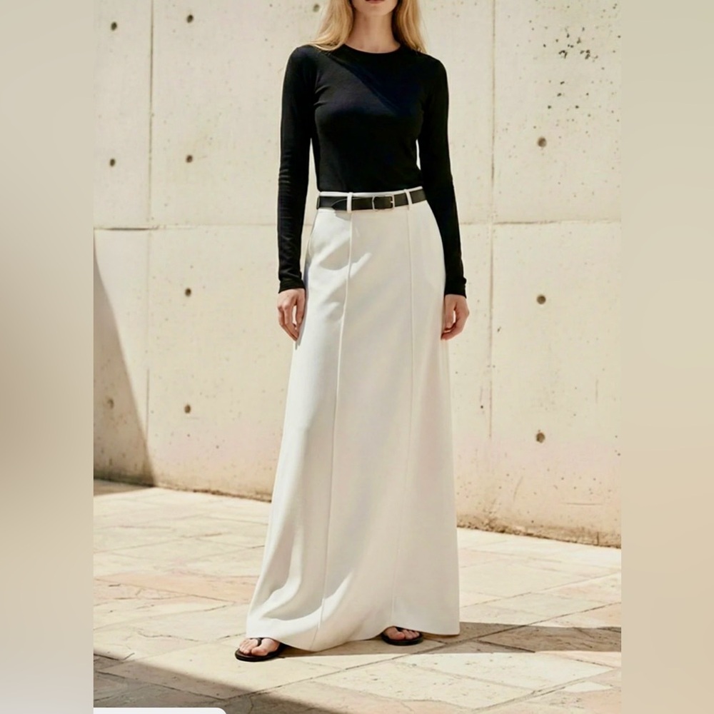 UOOZEE Chic White Stylish H-Line Solid White Color Skirt Size:‎ 2XL NWT